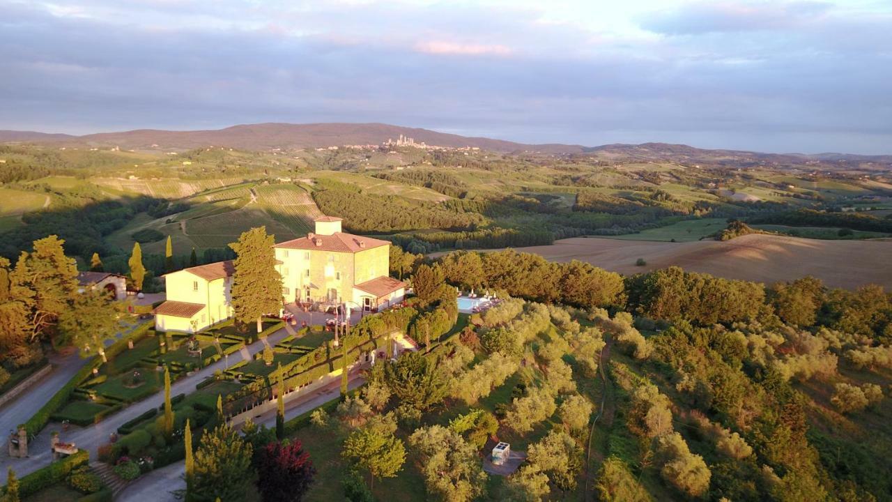 Castello Di Fulignano Isalfredo Ground Floor Apartment ซานจีมิญญาโน ภายนอก รูปภาพ
