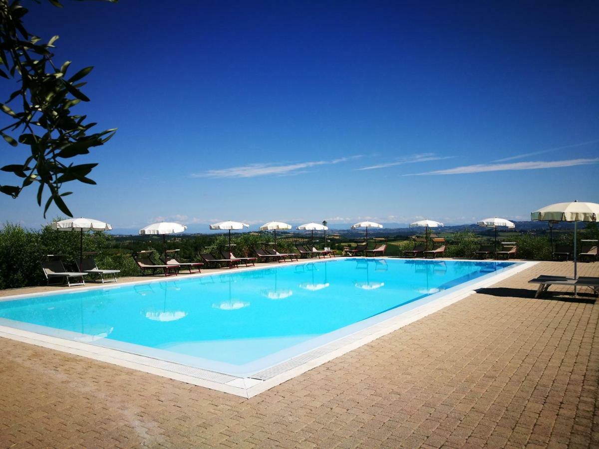 Castello Di Fulignano Isalfredo Ground Floor Apartment ซานจีมิญญาโน ภายนอก รูปภาพ